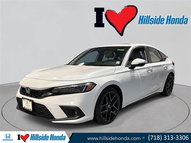 2024 Honda Civic Hatchback Sport Touring's photo