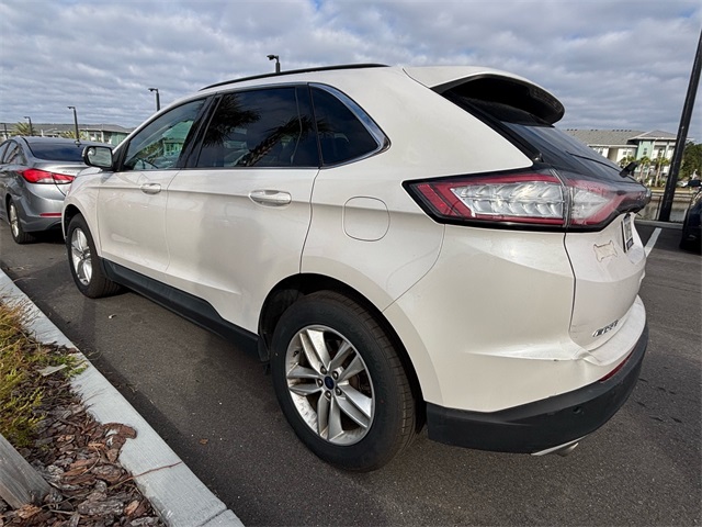 2015 Ford Edge SEL photo 4
