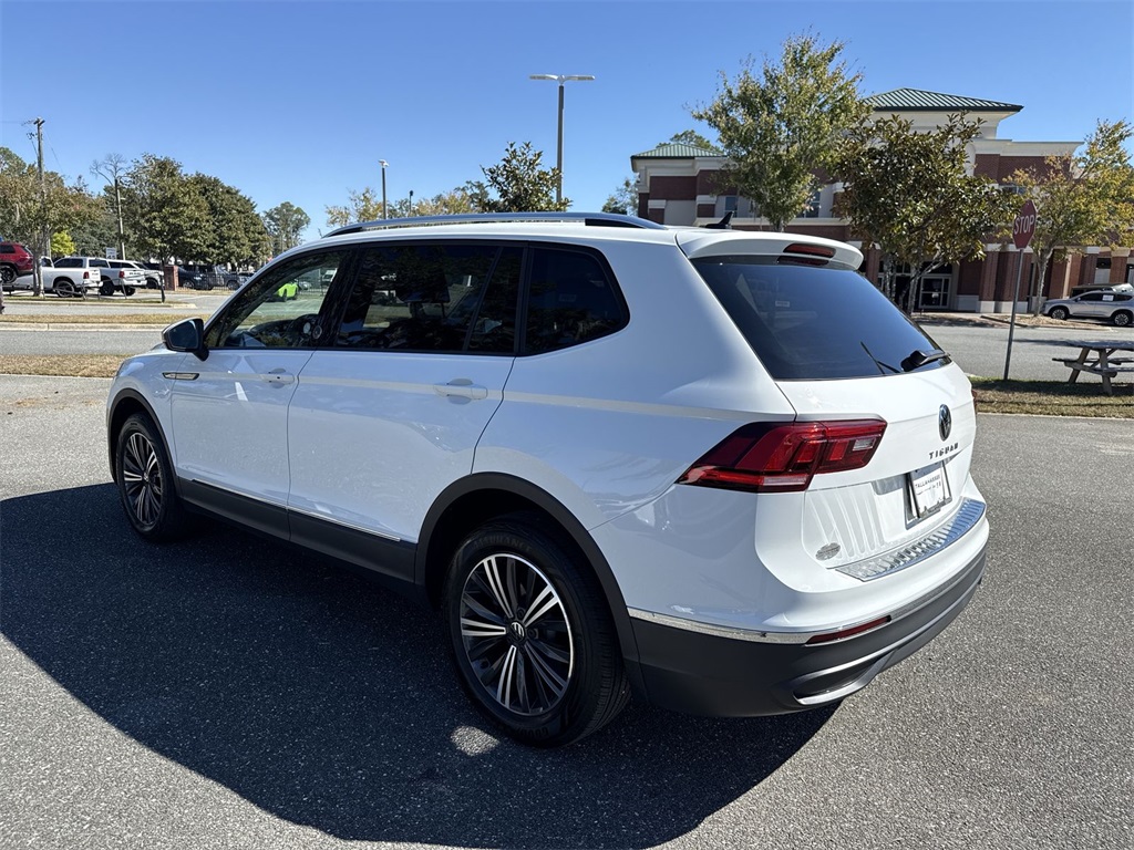 2024 Volkswagen Tiguan SE Wolfsburg Edition photo 4