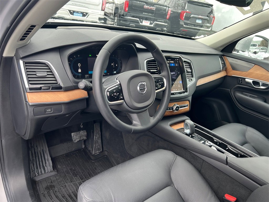 2023 VOLVO XC90 - Image 15