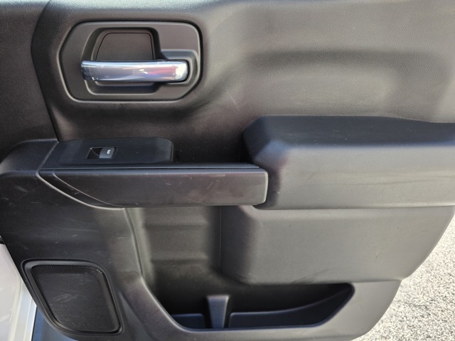 2022 Chevrolet Silverado 1500 Custom photo 12