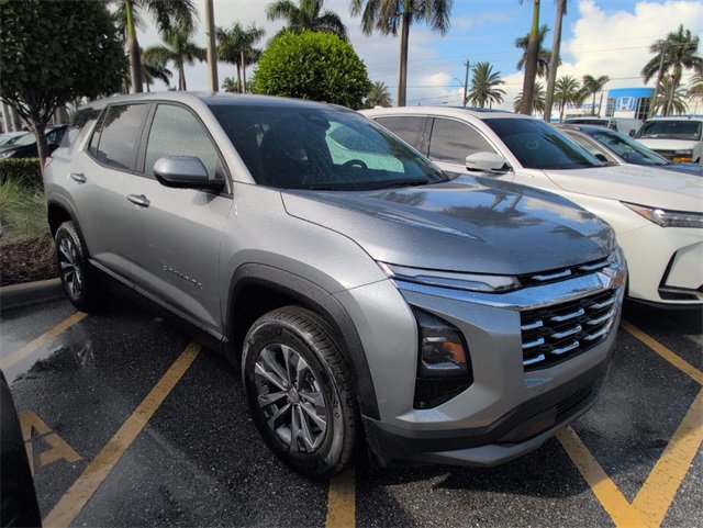 2026 Chevrolet Equinox LT photo 2