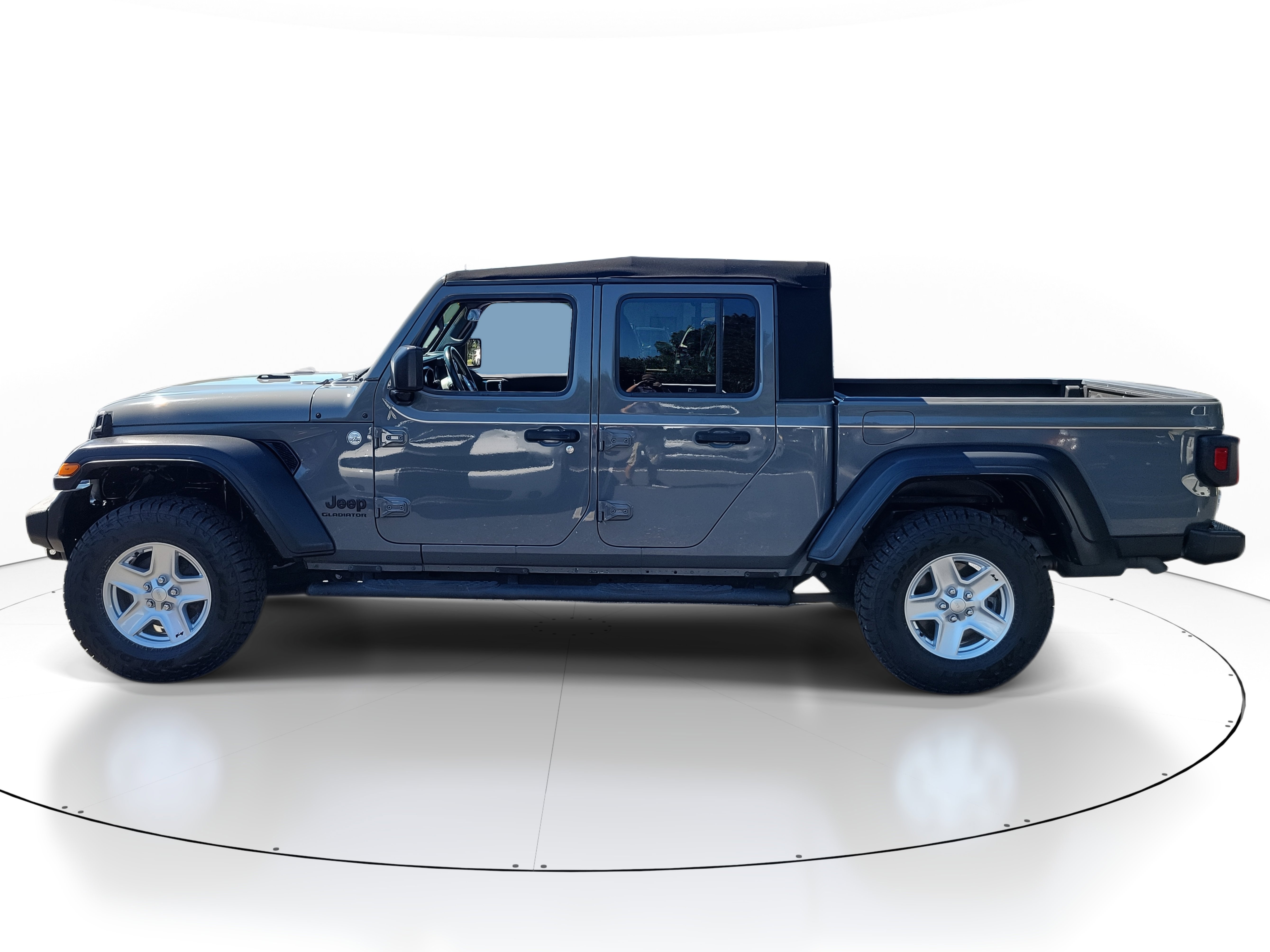 2020 Jeep Gladiator Sport S photo 3