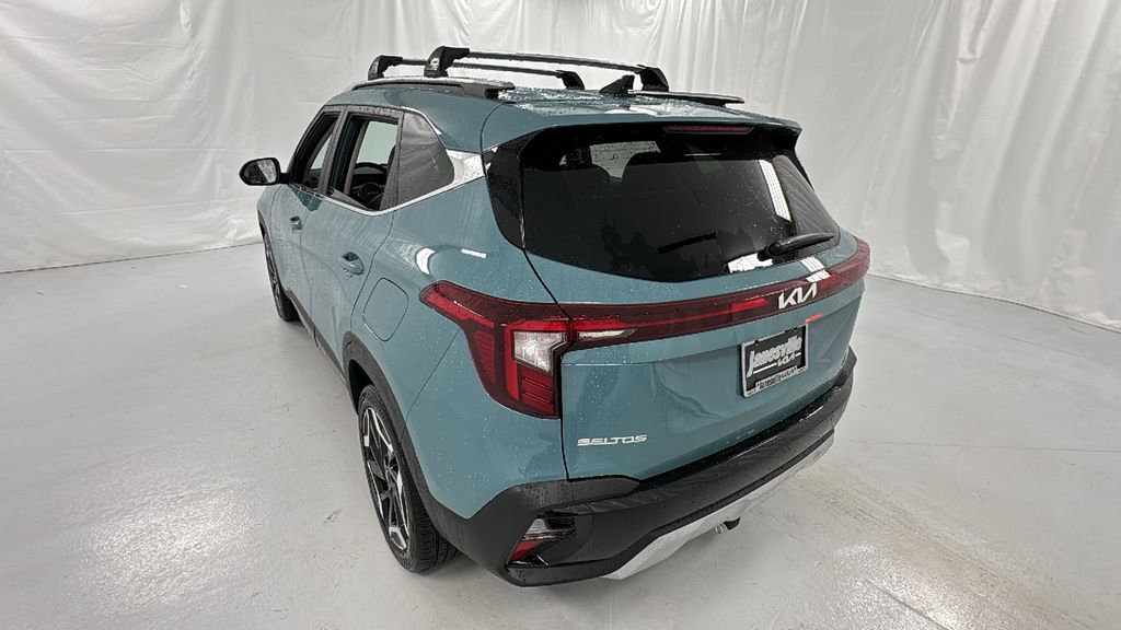 2026 Kia Seltos SX photo 5