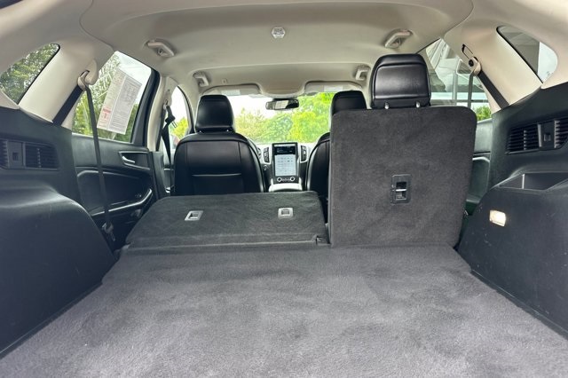 2022 Ford Edge SEL photo 15