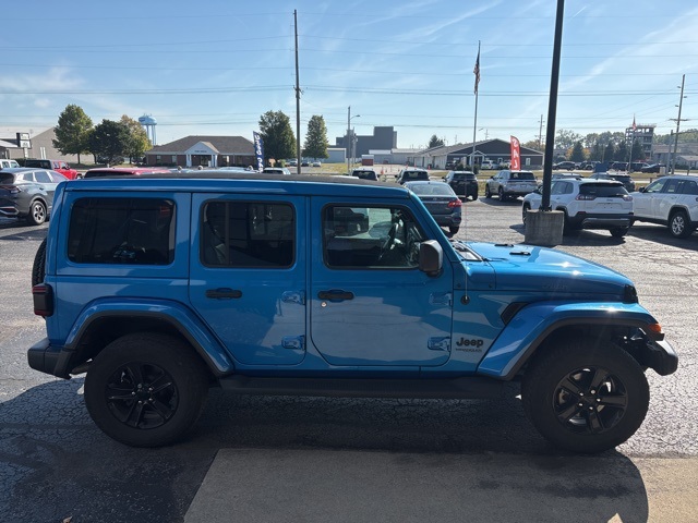 2022 Jeep Wrangler Unlimited Sahara Altitude photo 7