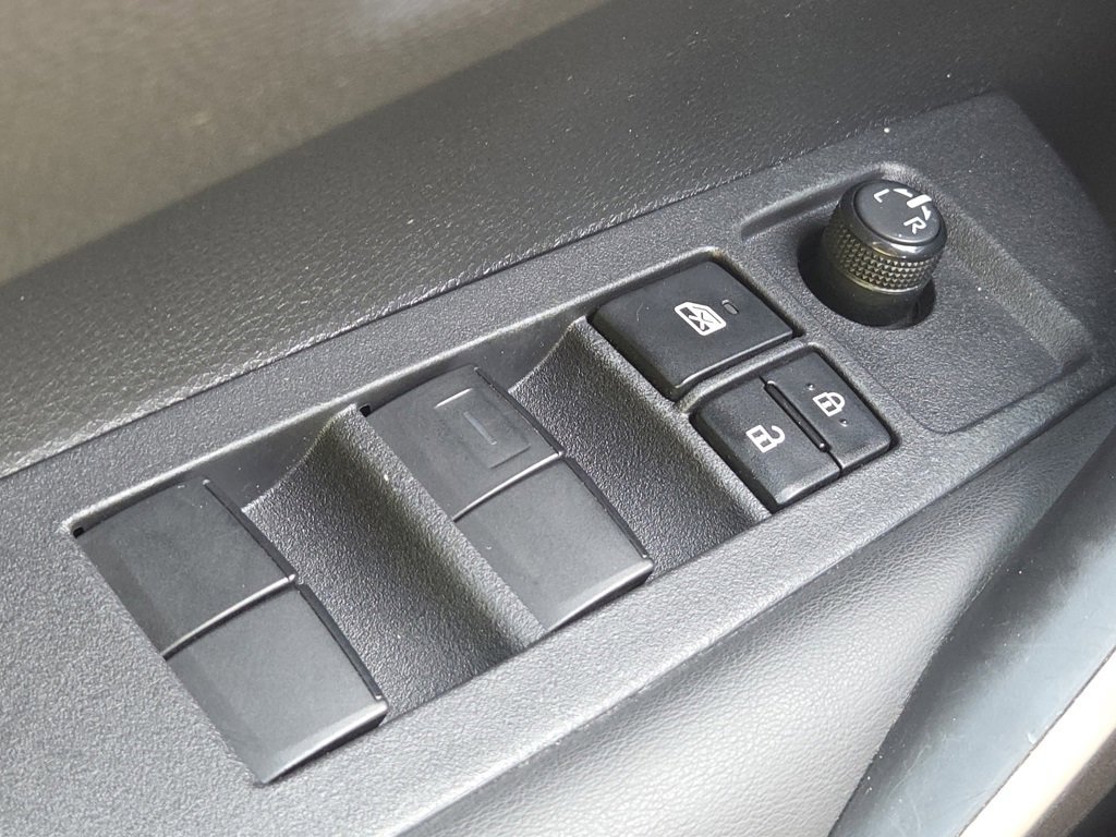 2023 Toyota Corolla SE photo 10