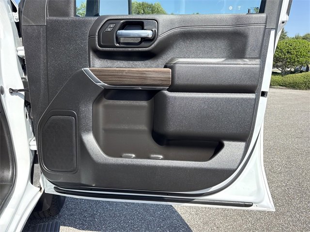 2022 Chevrolet Silverado LT photo 22