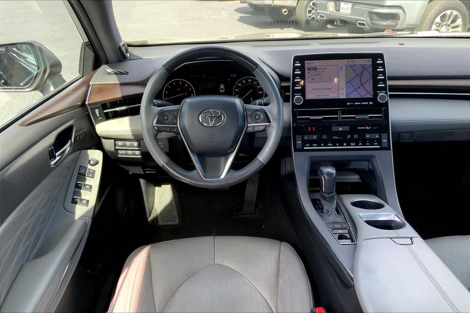 2022 Toyota Avalon Limited photo 2