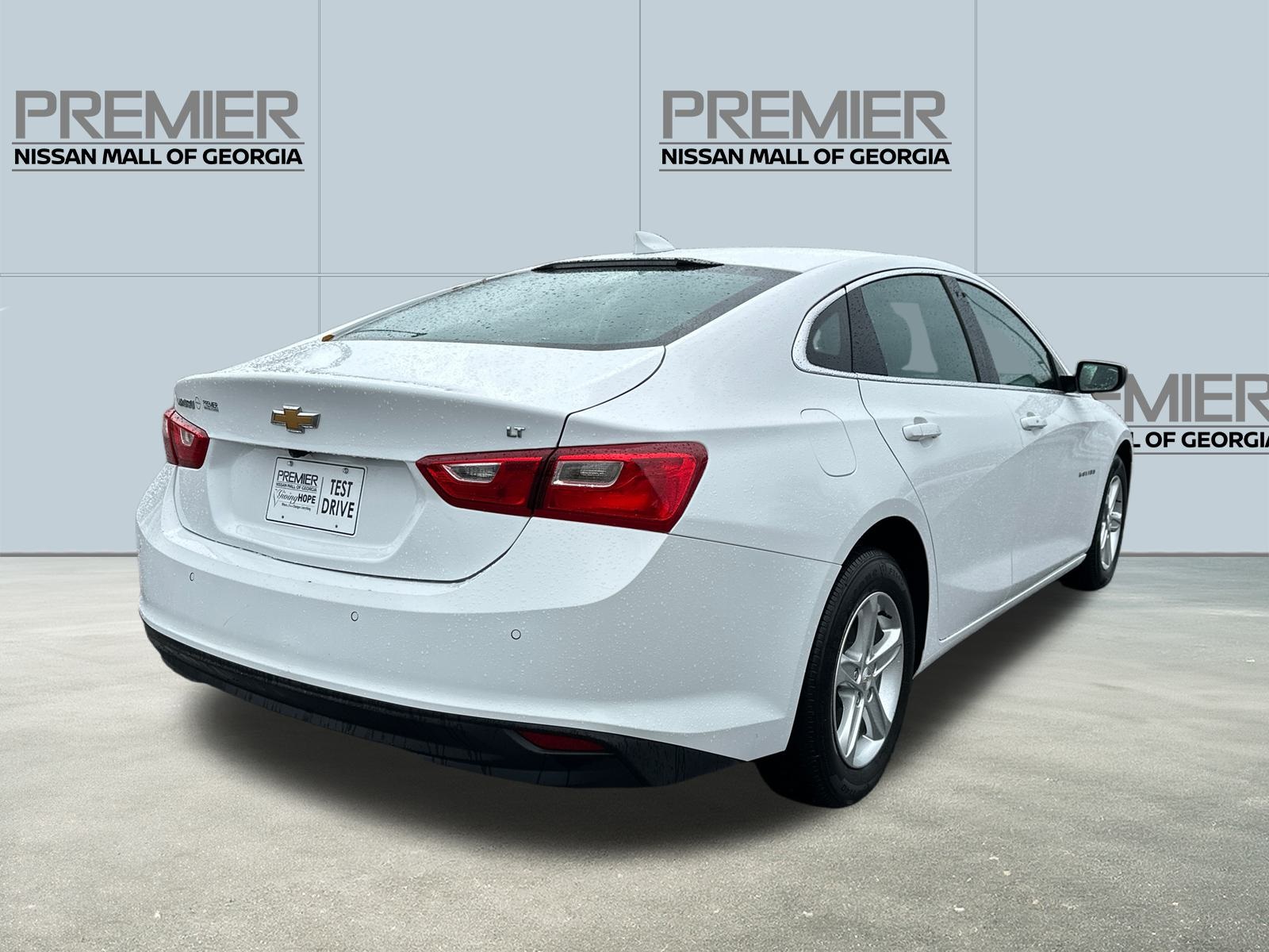 2024 Chevrolet Malibu 1LT photo 3