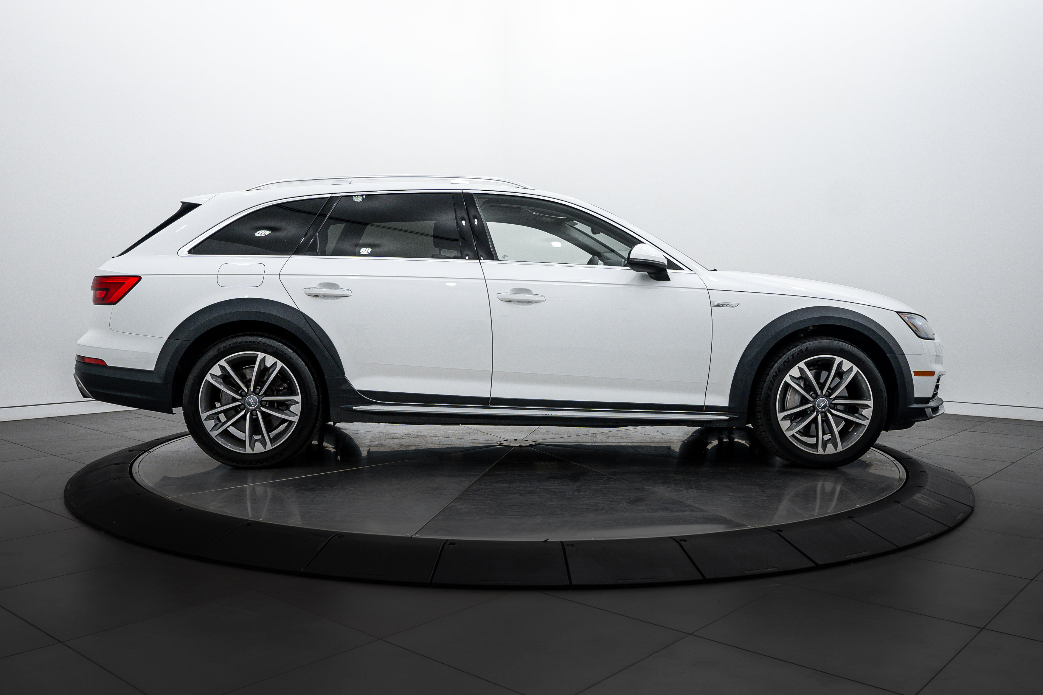 2017 Audi A4 Allroad Premium photo 3
