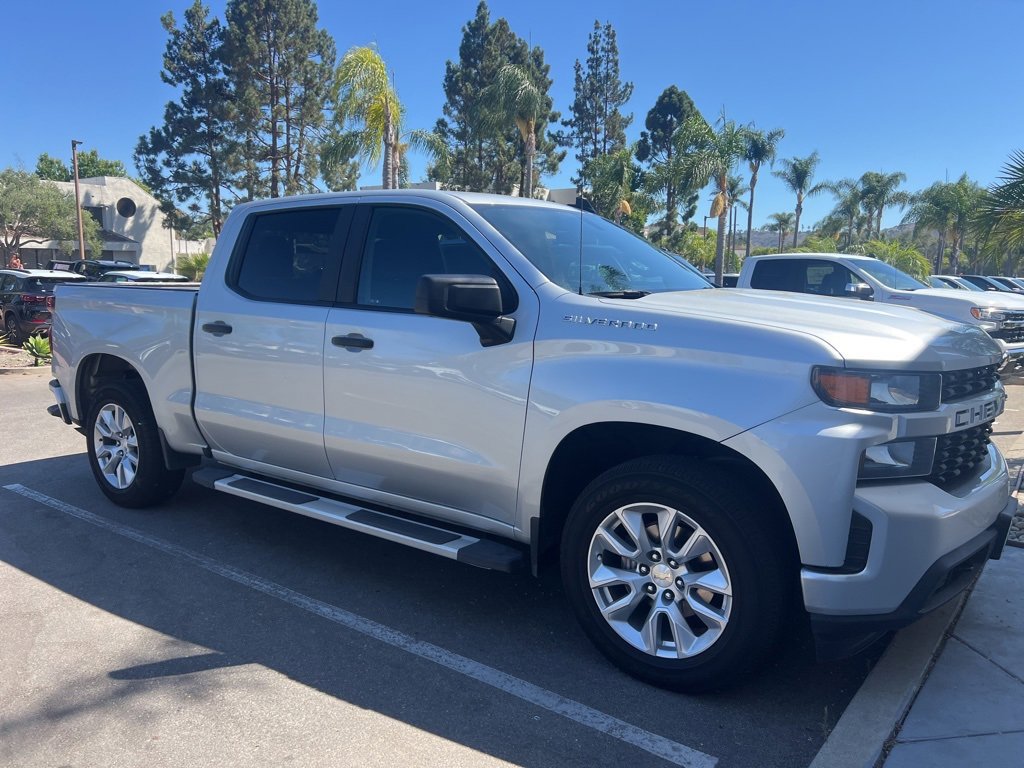 2021 Chevrolet Silverado 1500 Custom photo 2