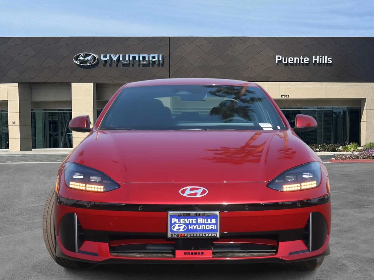 2025 Hyundai Ioniq 6 SE photo 2