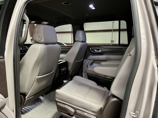 2022 Chevrolet Suburban Z71 photo 16