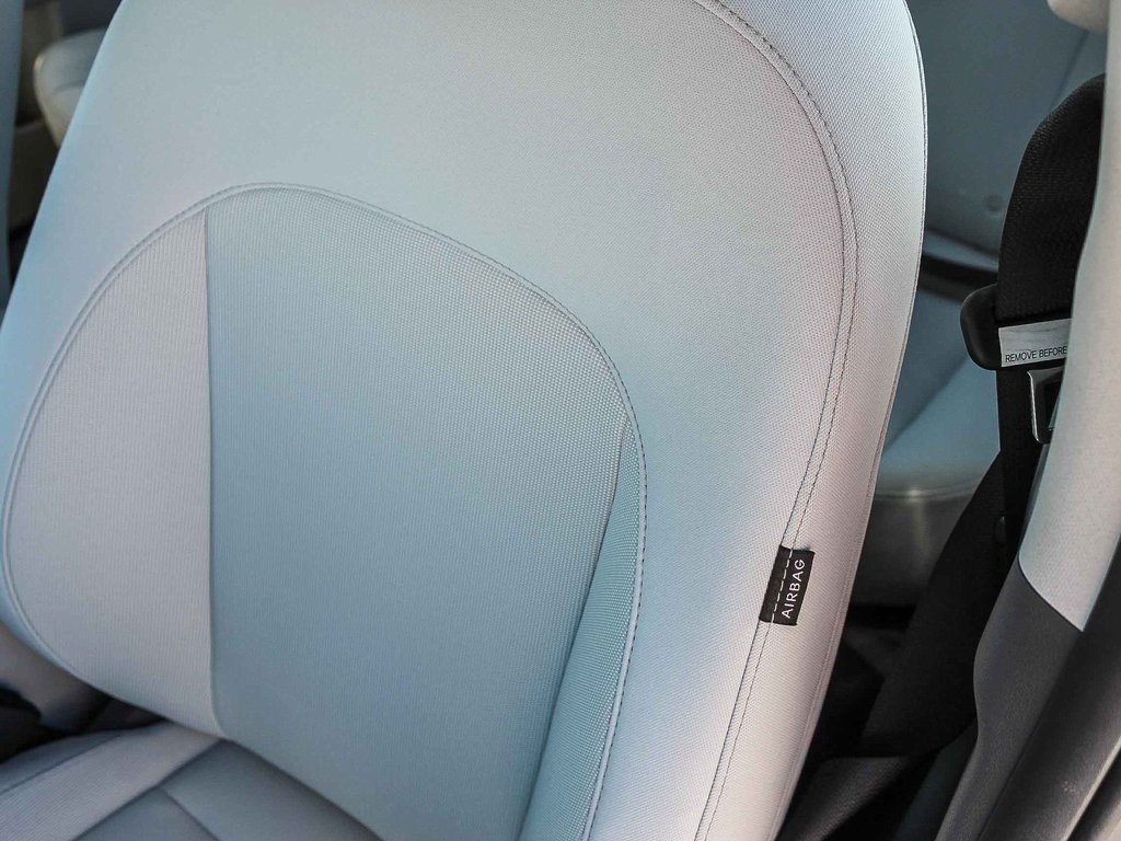 2024 Hyundai Kona Electric SE photo 25