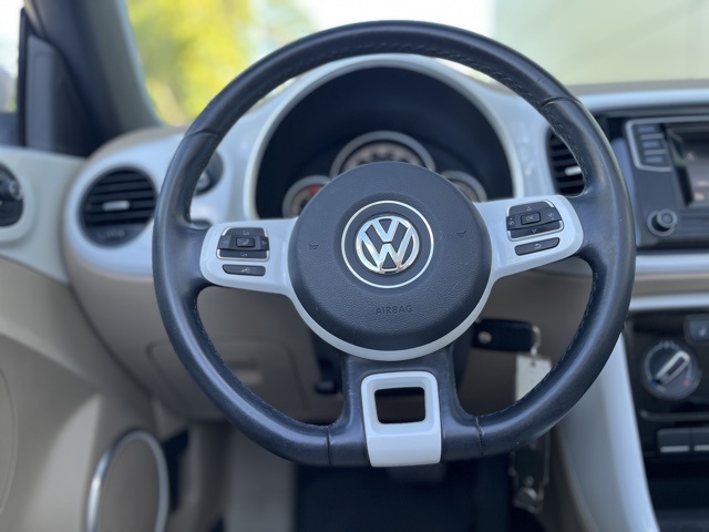 2019 Volkswagen Beetle Convertible S photo 28