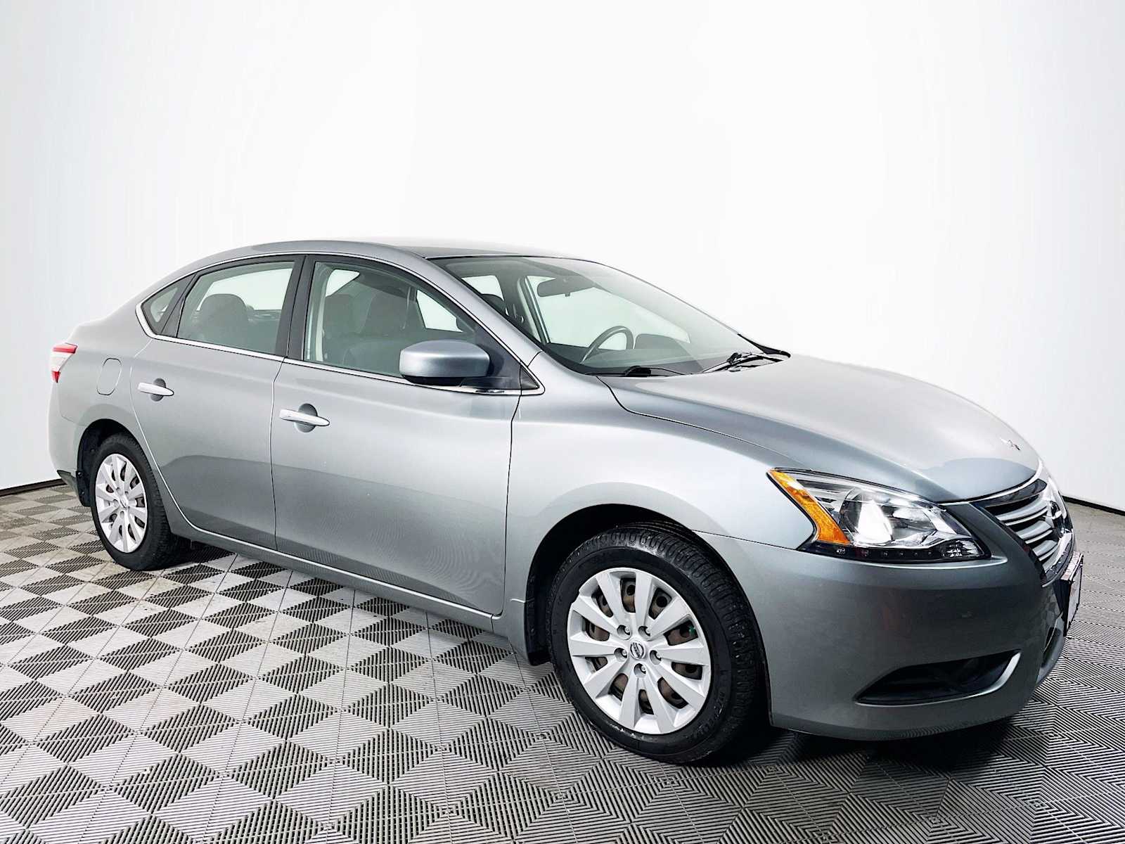 2014 Nissan Sentra SV photo 3