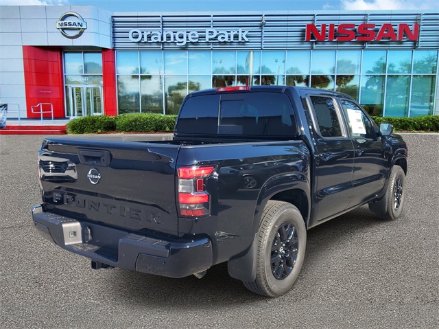 2026 Nissan Frontier Crew Cab SV photo 2