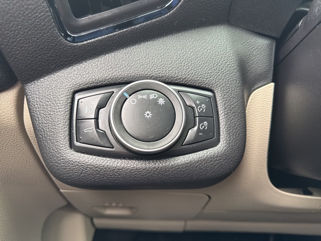 2019 Ford Escape Titanium photo 11