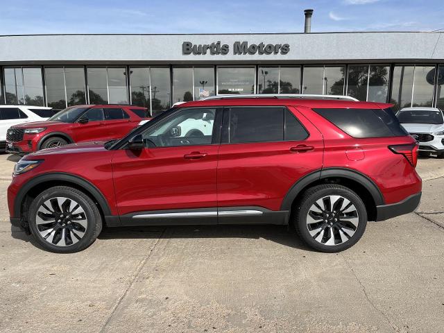 2025 Ford Explorer Platinum's photo