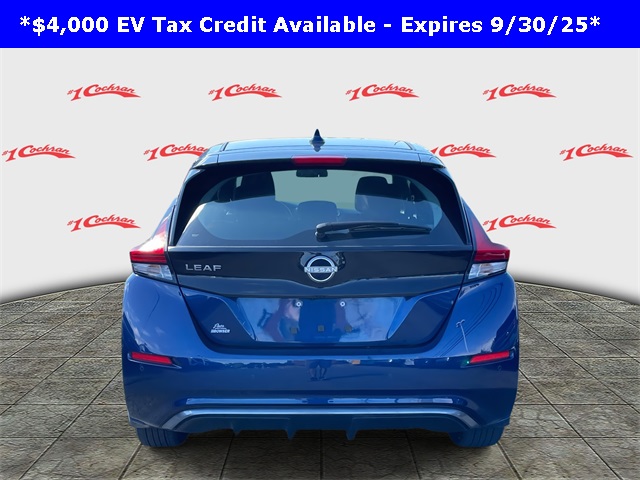 2023 Nissan Leaf S photo 4