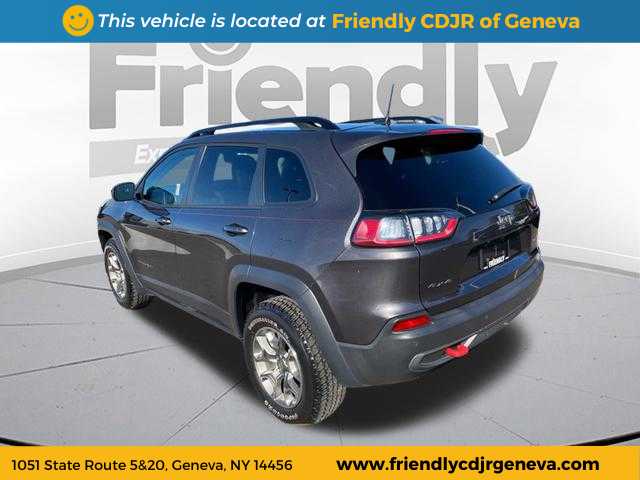 2022 Jeep Cherokee Trailhawk photo 3