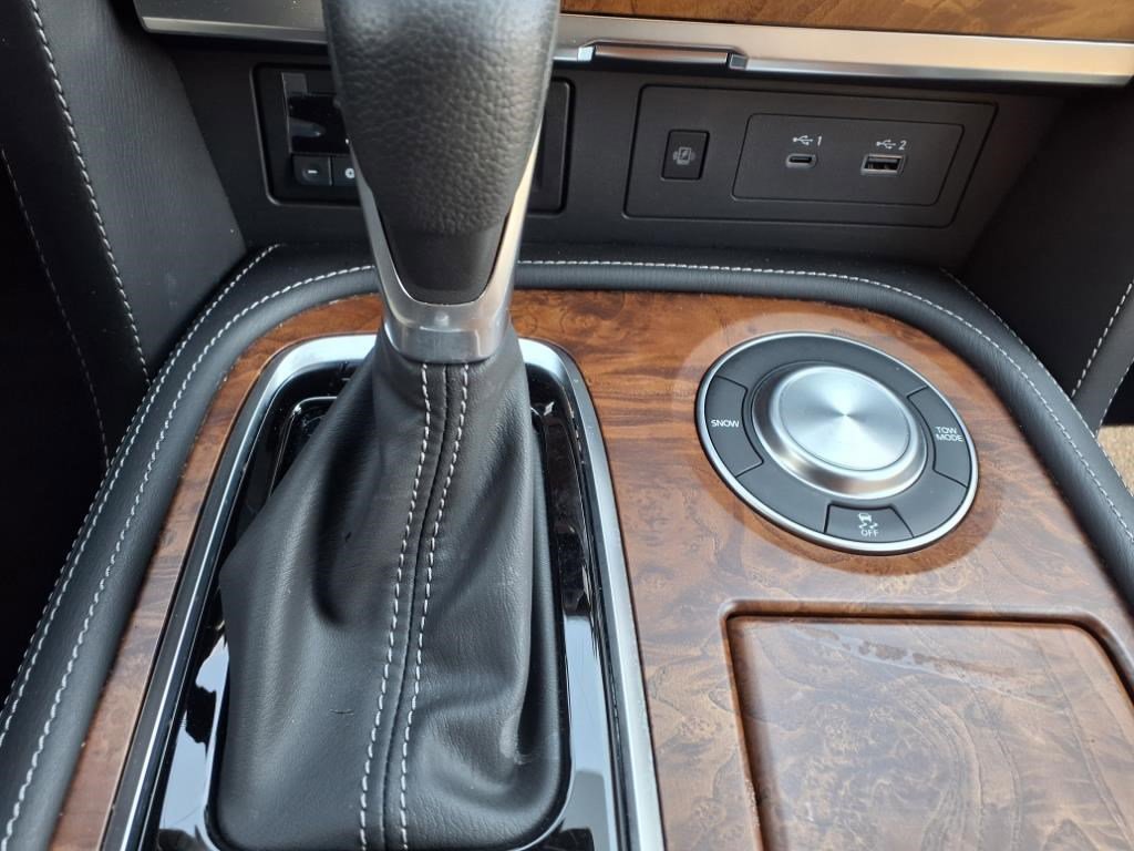 2024 Nissan Armada SL photo 18