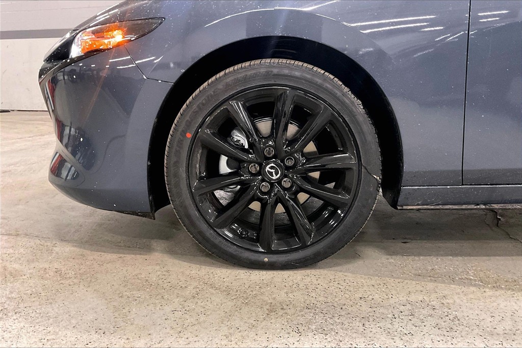 2026 MAZDA MAZDA3 - Image 11