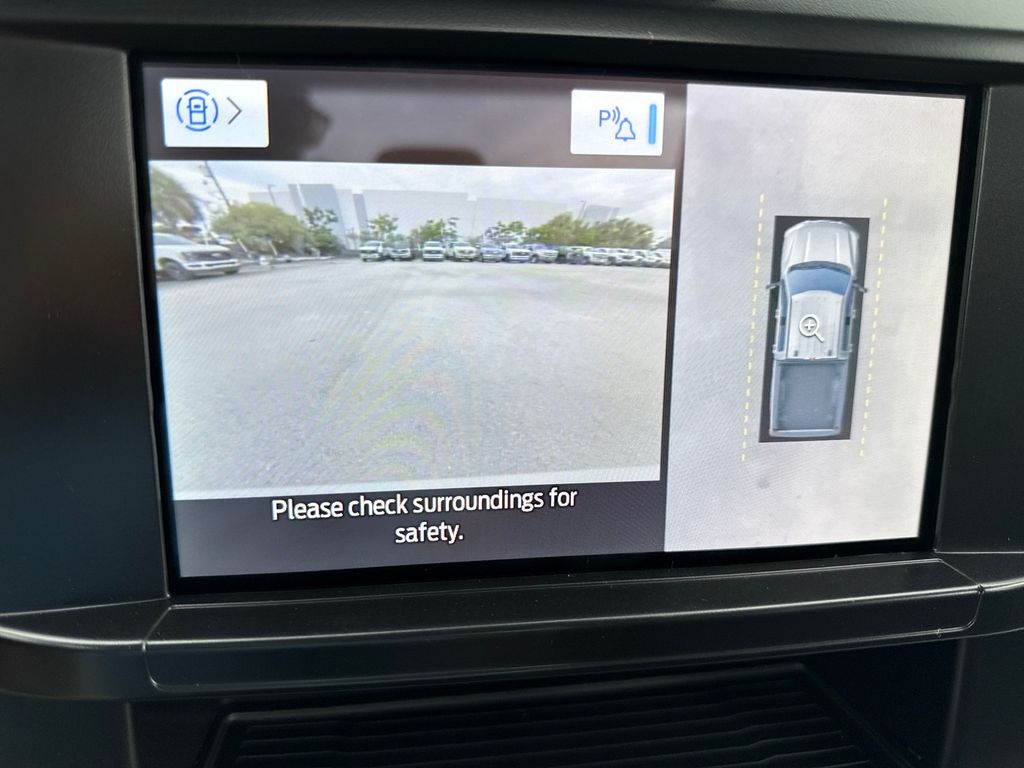 2025 Ford F-350 photo 17