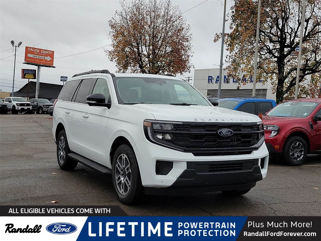 2025 Ford Expedition Active's photo