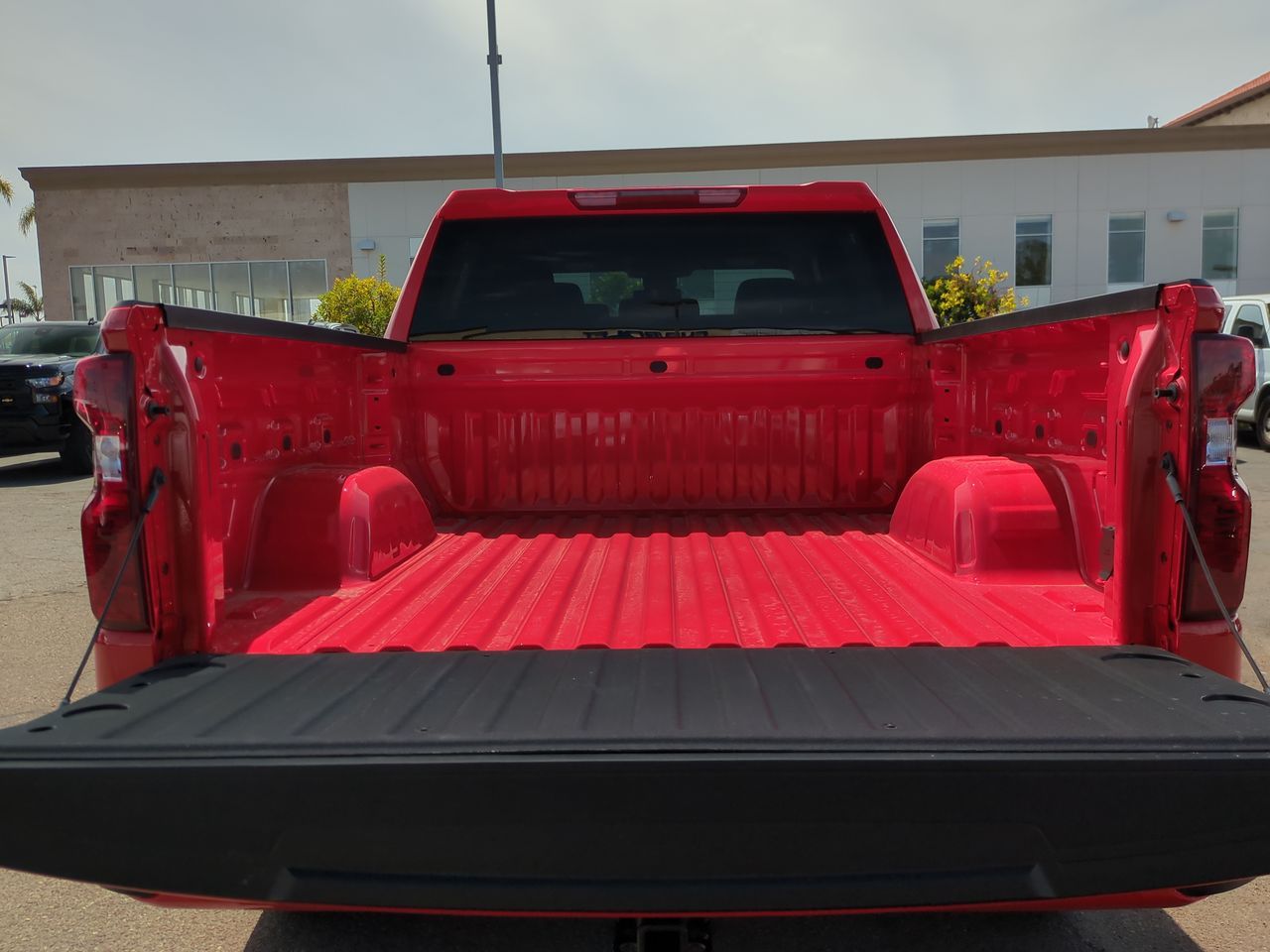 2025 Chevrolet Silverado 1500 Custom photo 24