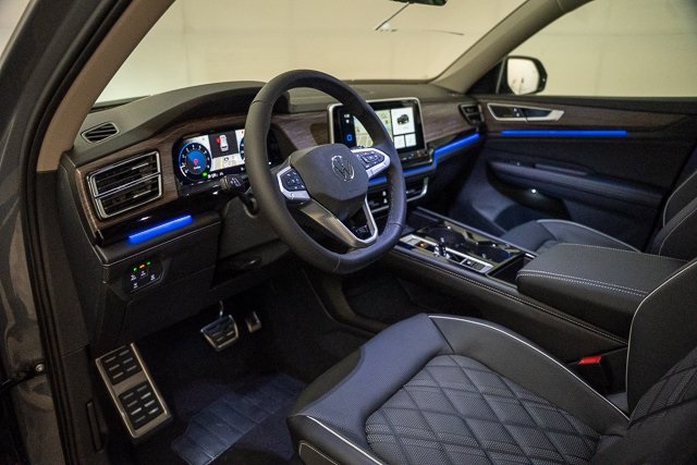 2025 Volkswagen Atlas SEL Premium R-Line photo 52