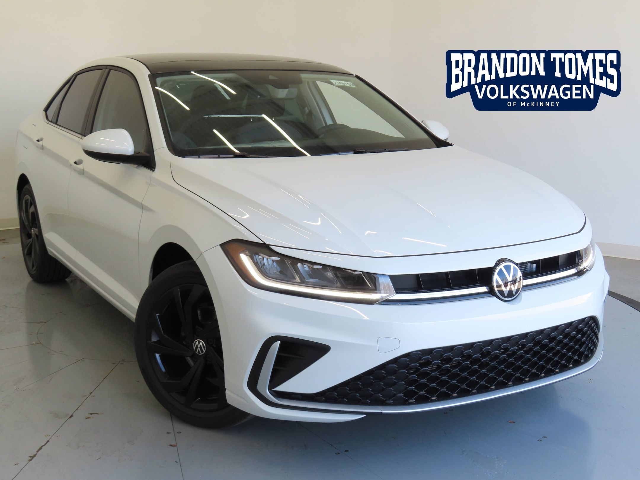 2025 Volkswagen Jetta SE's photo