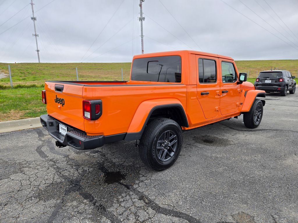 2025 Jeep Gladiator Sport S photo 3
