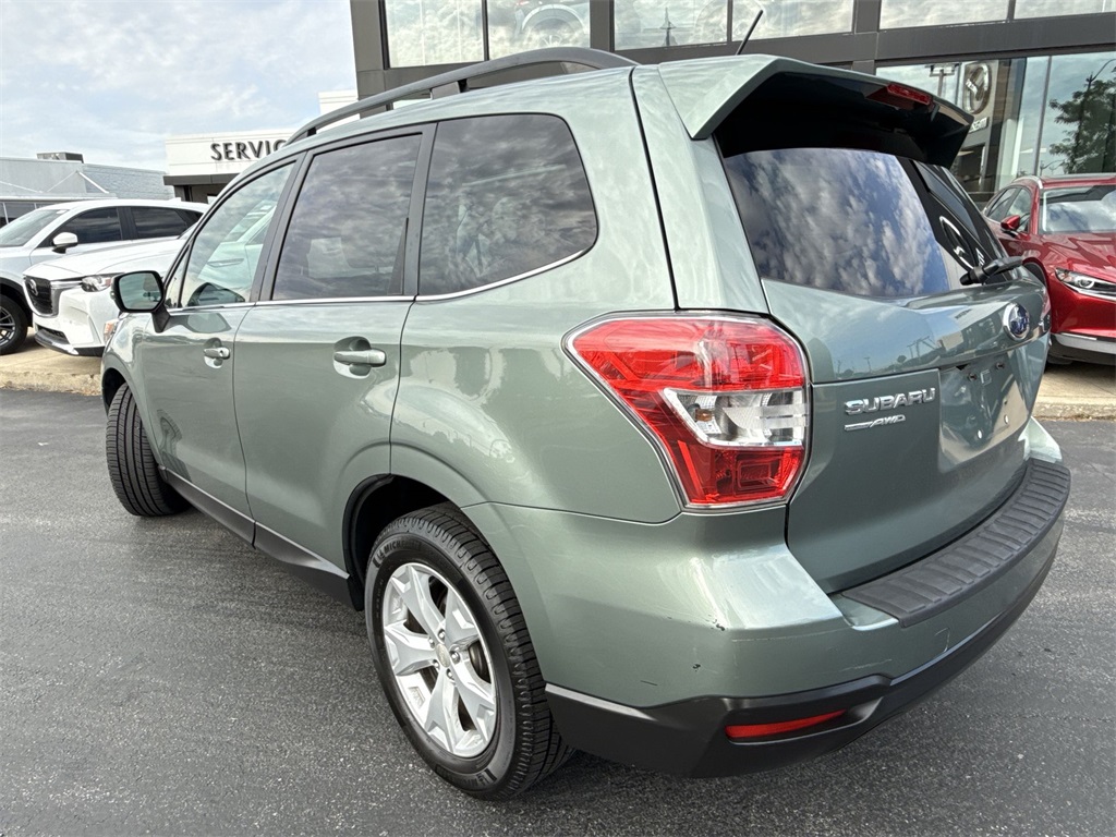 2014 Subaru Forester 2.5i Touring photo 9