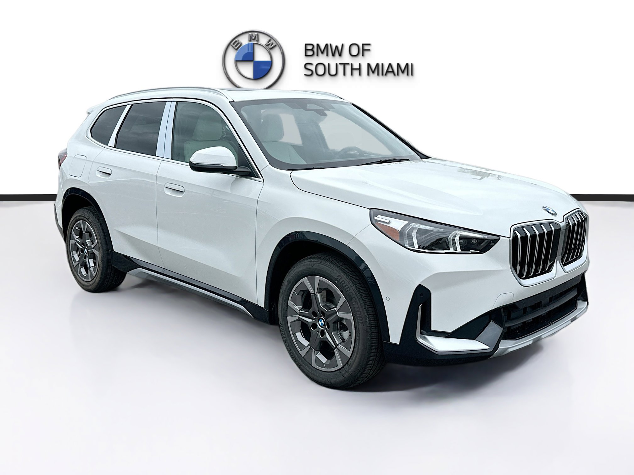 2026 BMW X1 28i's photo