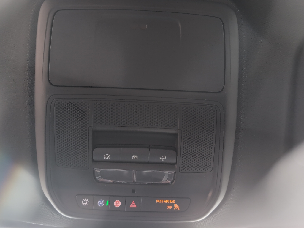 2026 Chevrolet Traverse photo 15