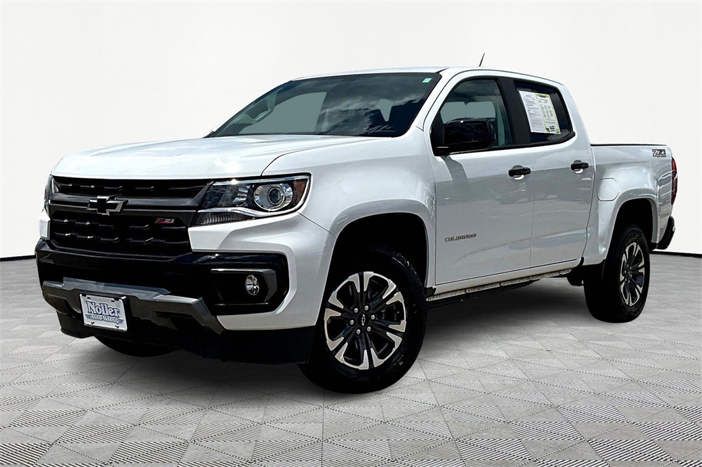 Used 2022 Chevrolet Colorado Z71 with VIN 1GCGTDEN7N1213272 for sale in Kansas City