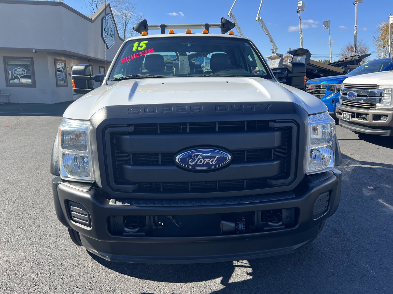 2015 Ford F-550 photo 3