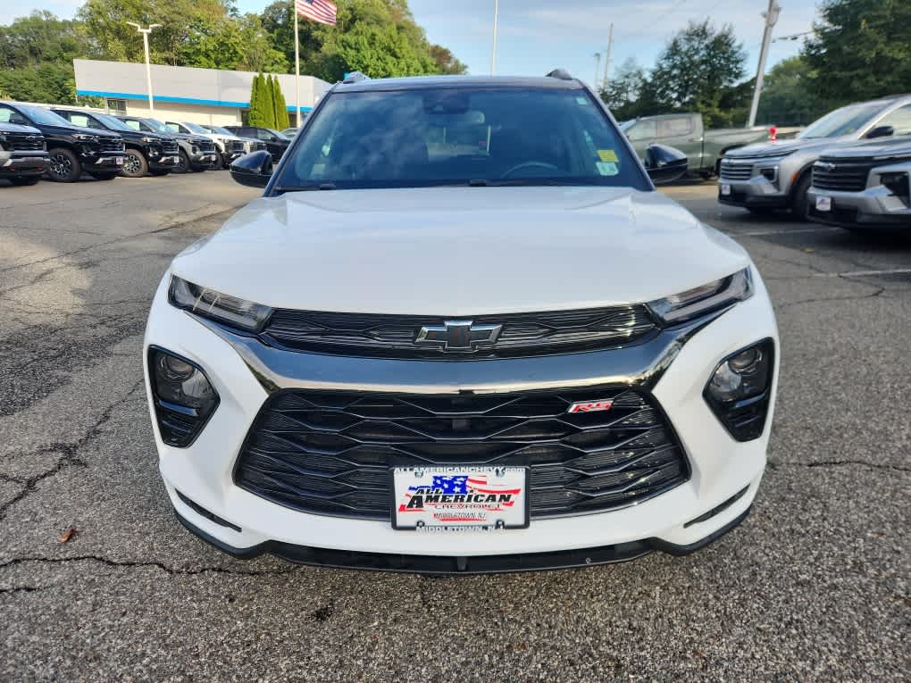 2023 Chevrolet Trailblazer RS photo 2