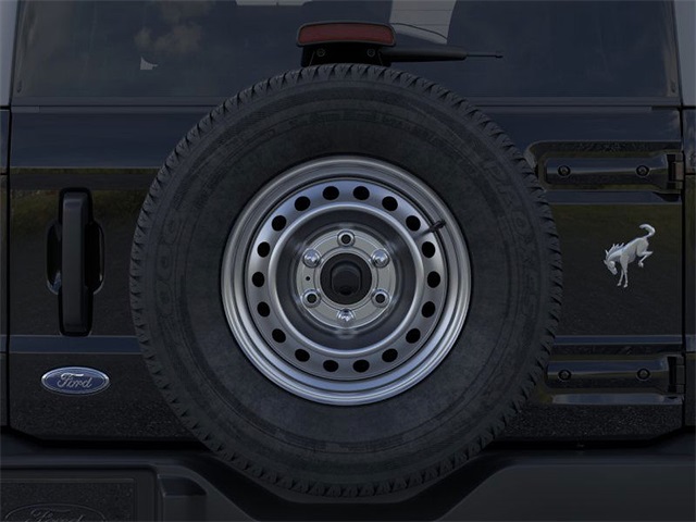 2025 Ford Bronco Base photo 22