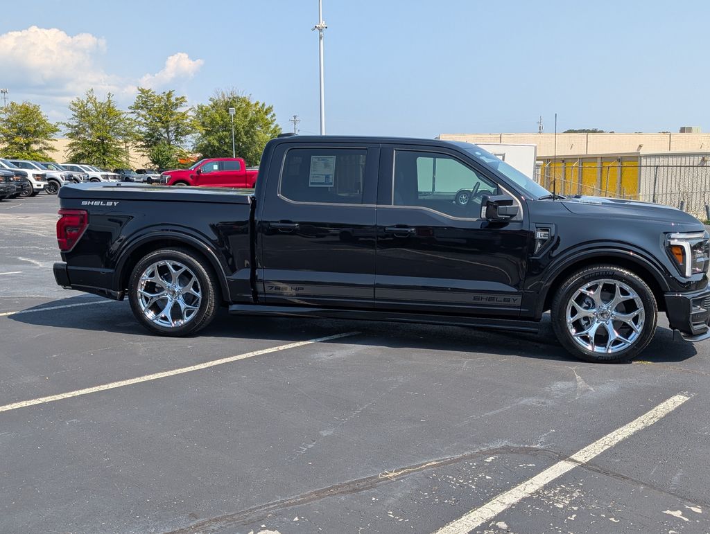 2025 Ford F-150 Lariat photo 3