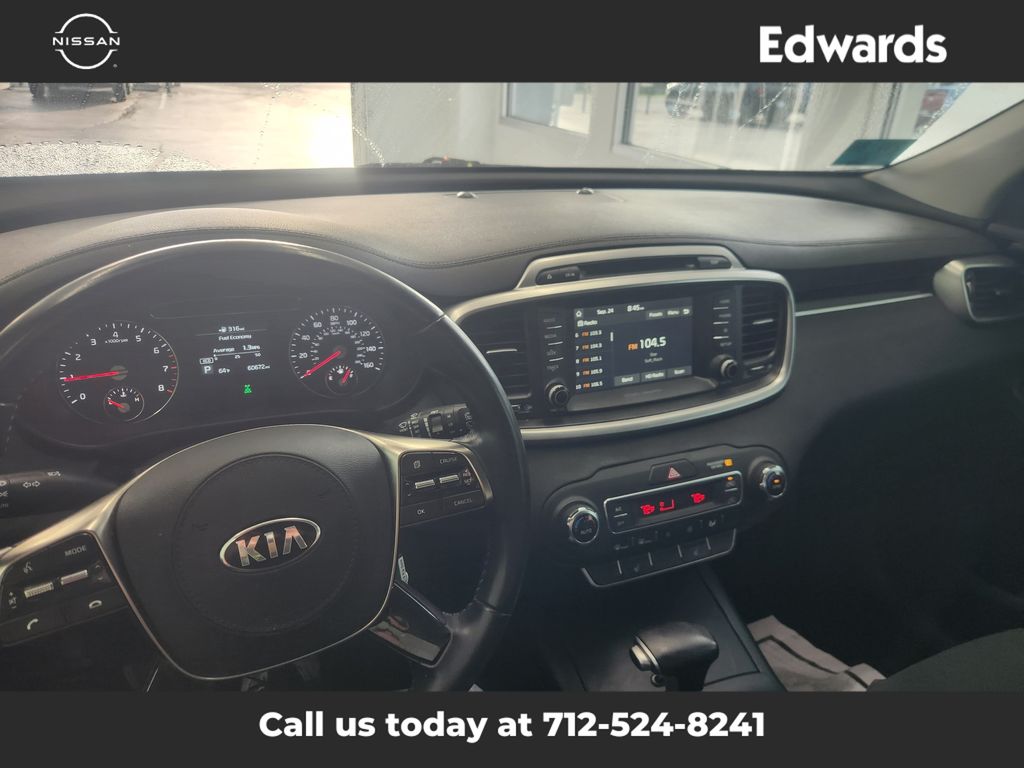 2019 Kia Sorento LX S photo 17
