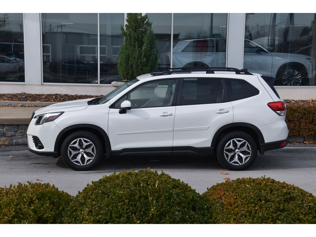 2024 Subaru Forester Premium Base photo 4