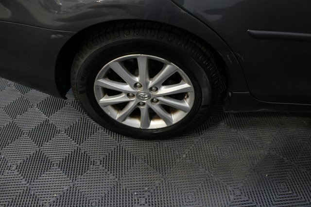 2011 Toyota Camry XLE photo 4