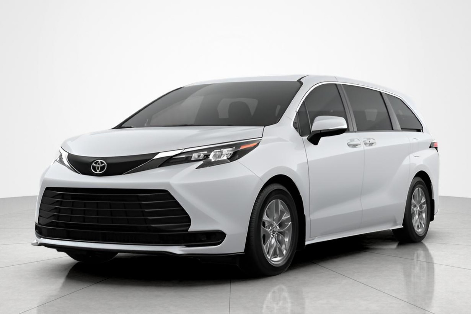 2026 Toyota Sienna LE's photo
