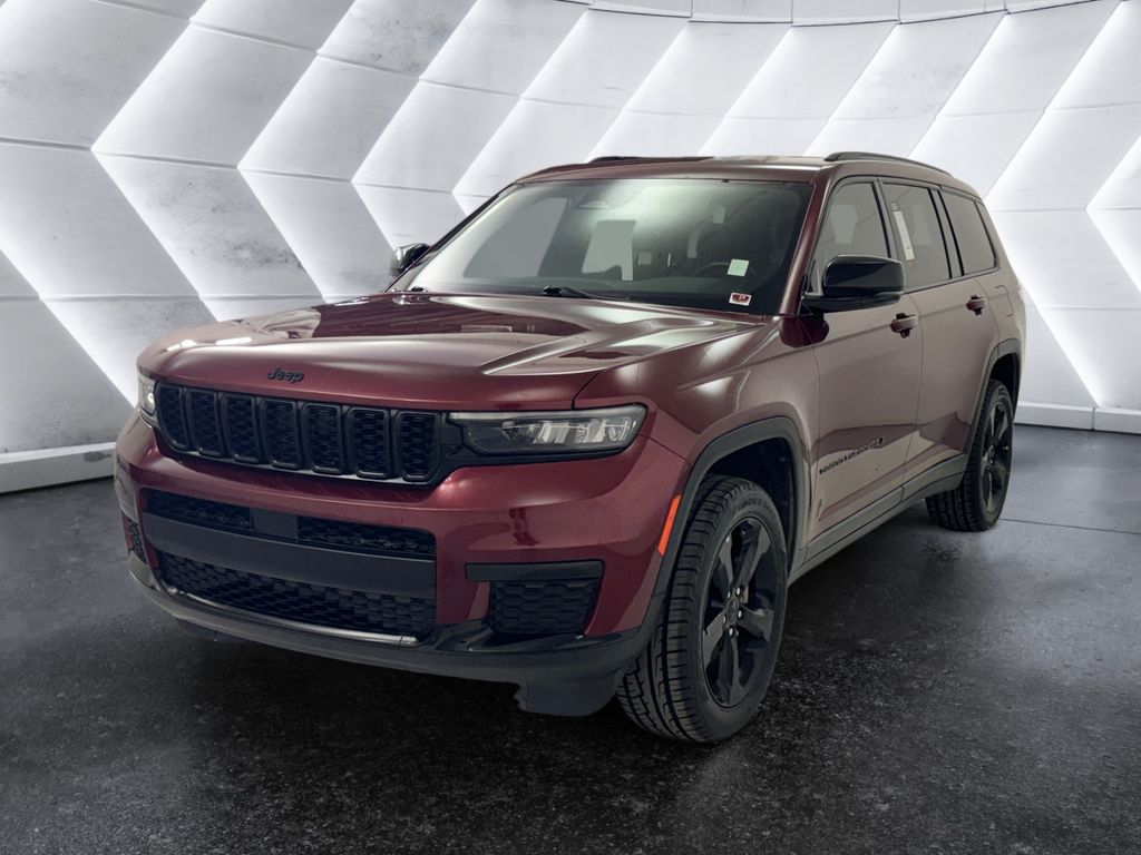 2021 Jeep Grand Cherokee Altitude photo 2