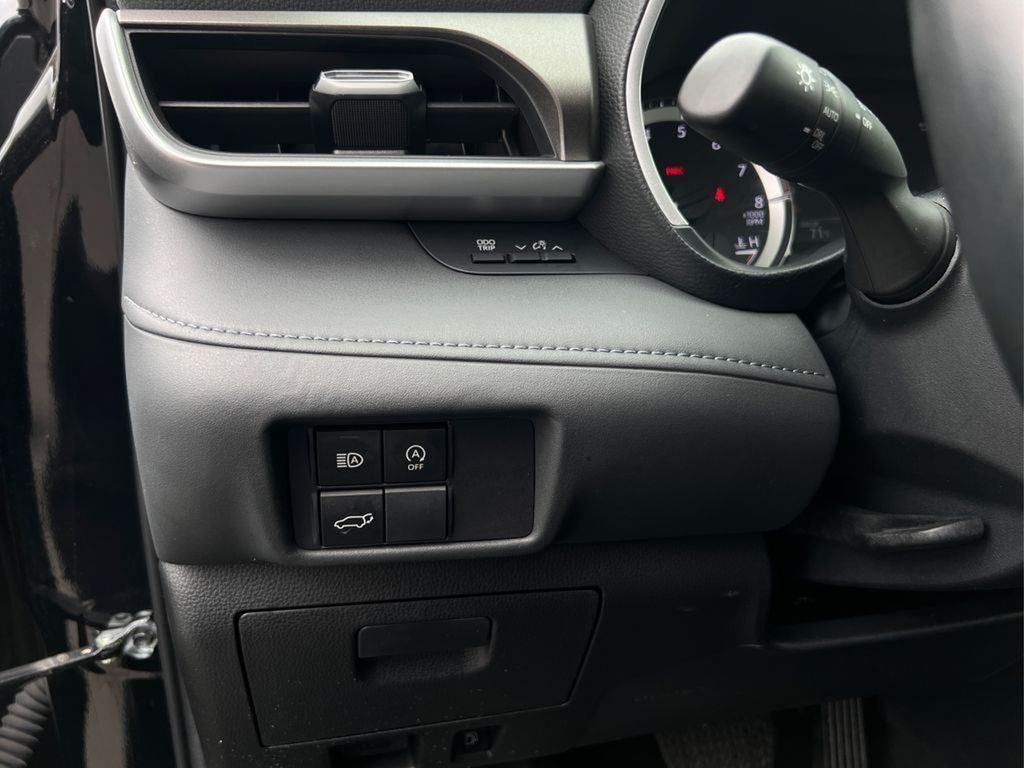 2023 Toyota Highlander XLE photo 39