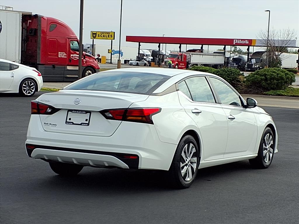 2022 Nissan Altima 2.5 S photo 10