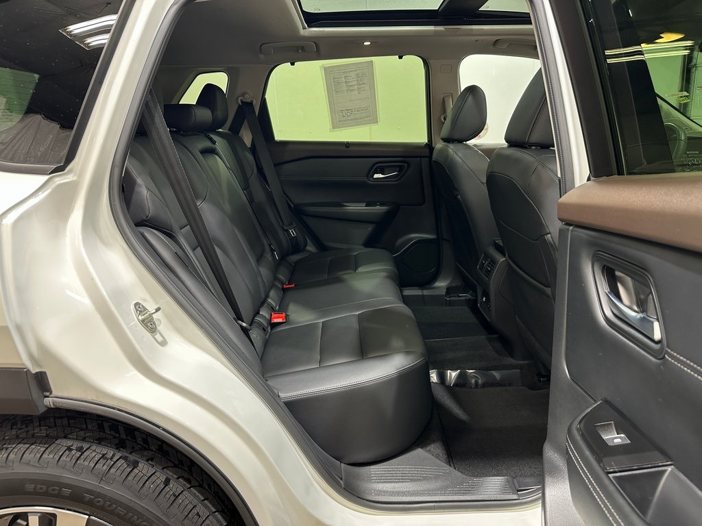 2023 Nissan Rogue SL photo 33
